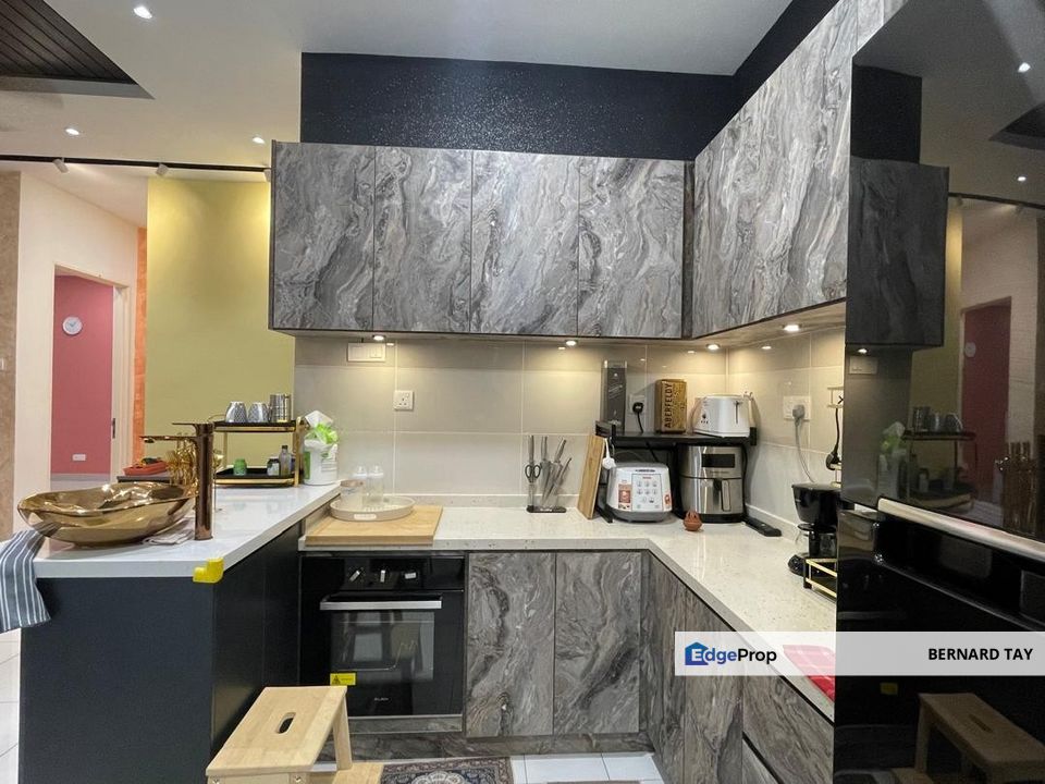 Fully Furnished Renovated 3 Rooms Condo MRT La Thea Residences 16 Sierra Puchong South For Rent, Selangor, Puchong South