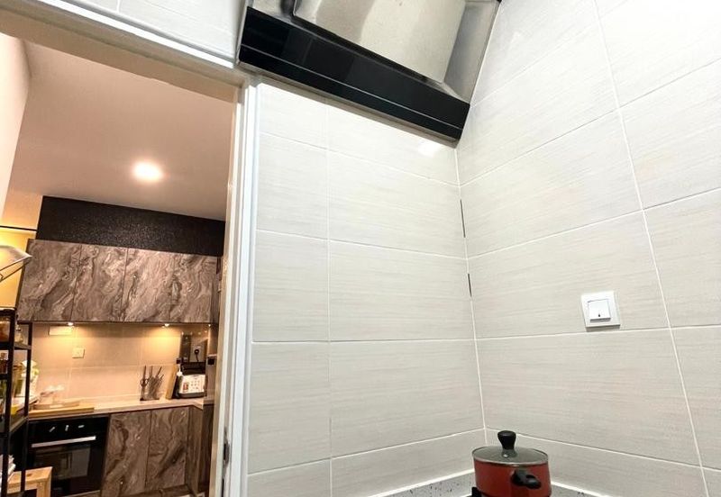 La Thea Residences @ 16 Sierra