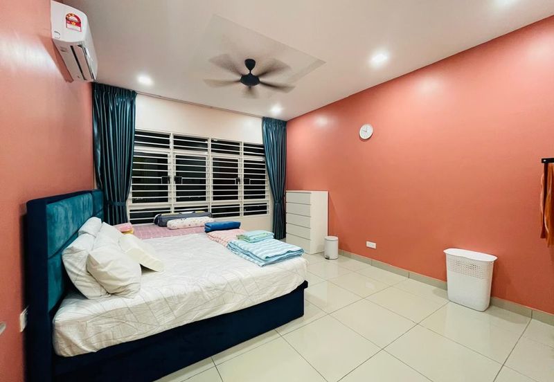 La Thea Residences @ 16 Sierra