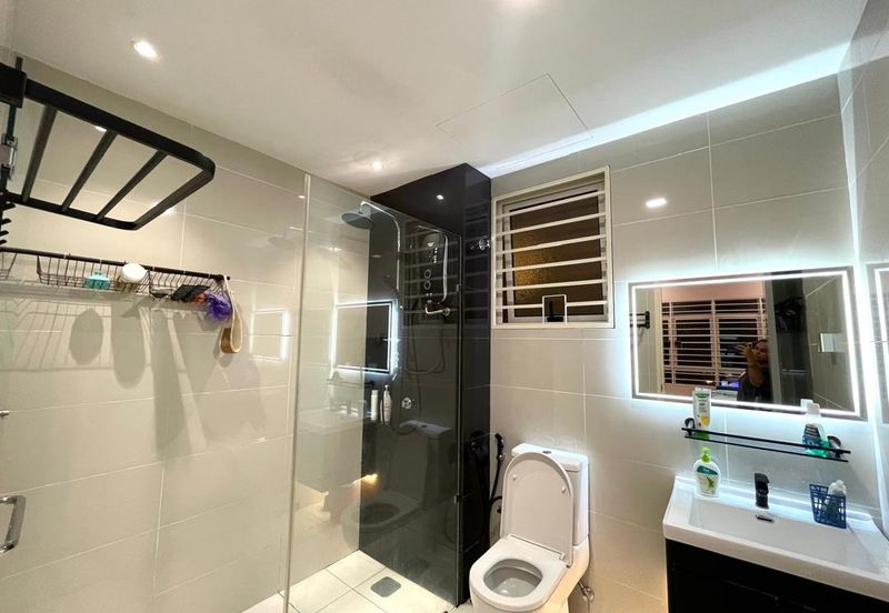 La Thea Residences @ 16 Sierra