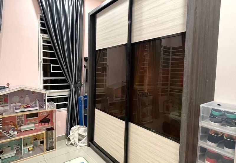 La Thea Residences @ 16 Sierra