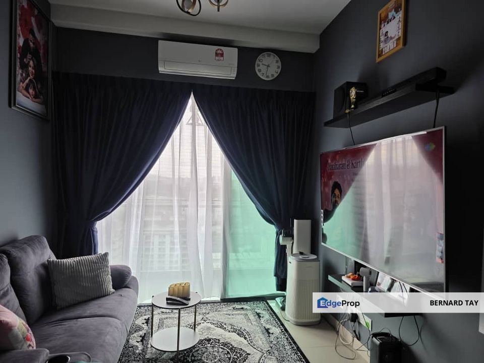 Partially Furnished 3 Rooms Condo Verando Residence Petaling Jaya For Sale, Selangor, Petaling Jaya