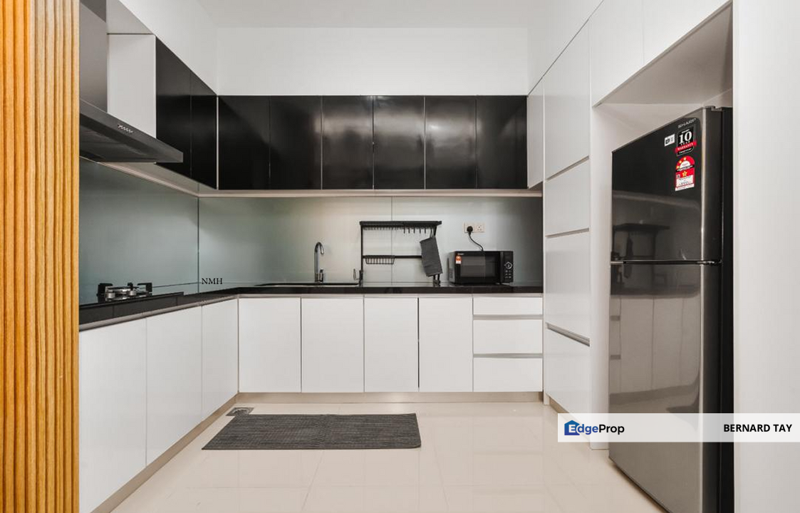 Renovated 3 Rooms Condo LRT MRT The Azure Residences Paradigm Mall Kelana Jaya Petaling Jaya For Sale, Selangor, Kelana Jaya