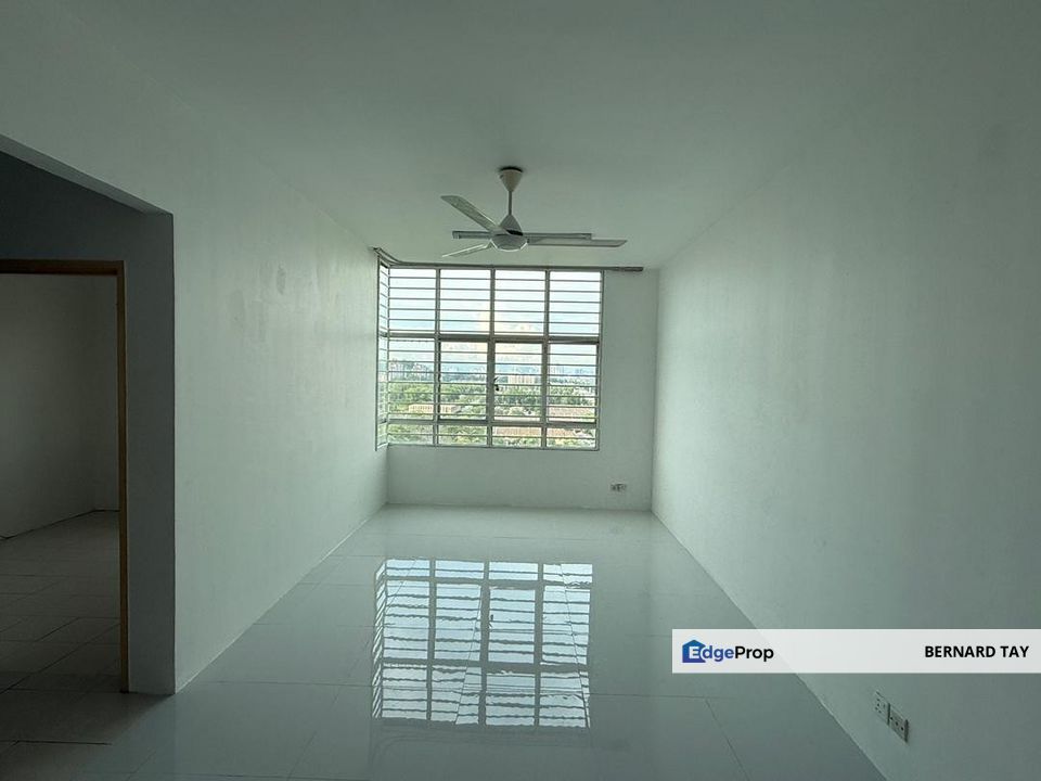 Freehold 3 Rooms Condo Sierra Residency Bandar Kinrara Puchong For Sale, Selangor, Bandar Kinrara Puchong