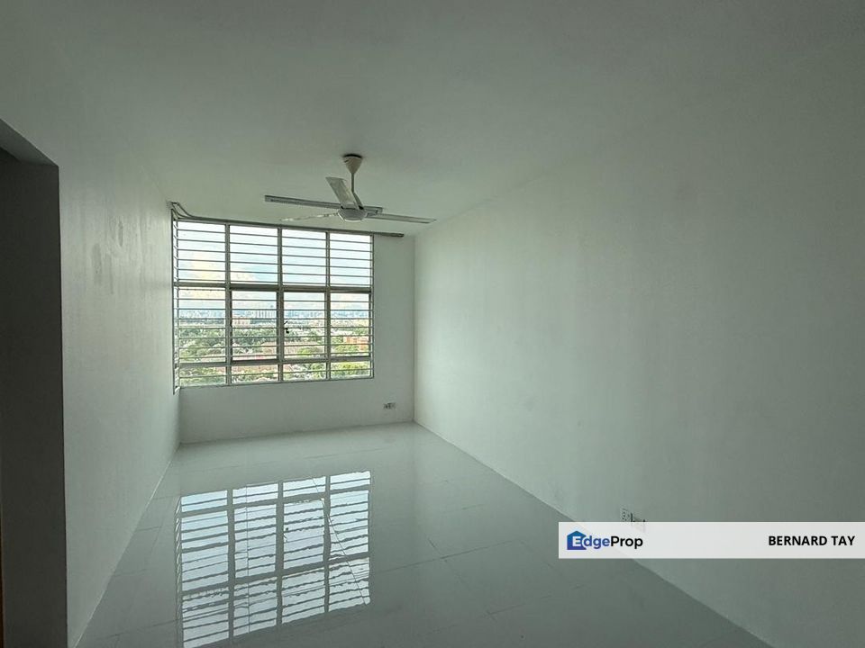 Freehold 3 Rooms Condo Sierra Residency Bandar Kinrara Puchong For Sale, Selangor, Bandar Kinrara Puchong