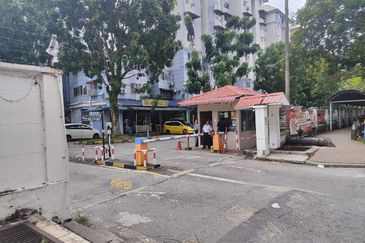 Tasik Heights Apartment