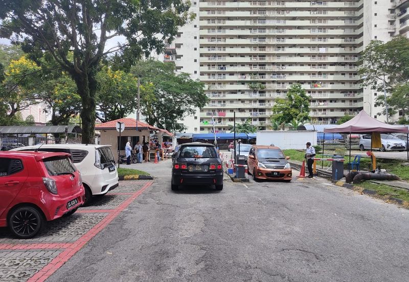 Tasik Heights Apartment