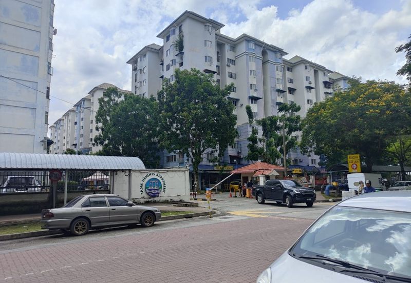 Tasik Heights Apartment