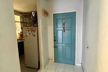 Tasik Heights Apartment