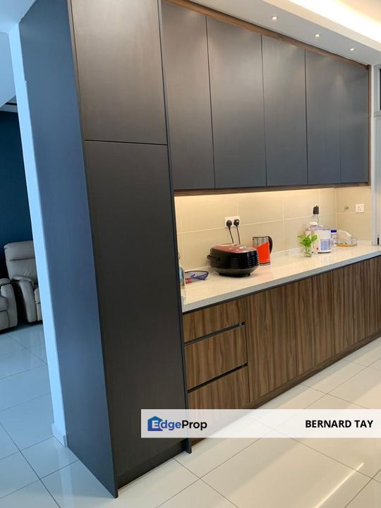 Fully Furnished Renovated Duplex 4 Rooms Condo LRT Midfields 2 Salak South Sungai Besi For Sale, Kuala Lumpur, Salak Selatan