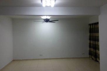 Villa Park Condominium