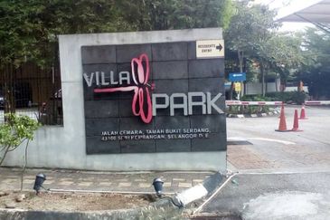 Villa Park Condominium