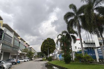 Elite 33 Signature Business Park