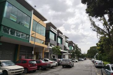 Elite 33 Signature Business Park