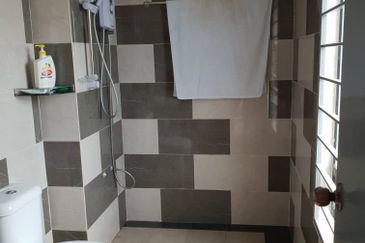 Rivercity Condominium