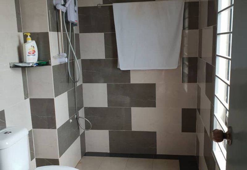 Rivercity Condominium