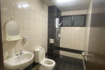 Indah Alam Condominium