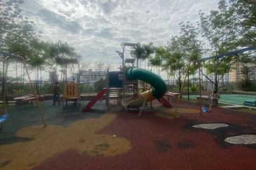 Indah Alam Condominium