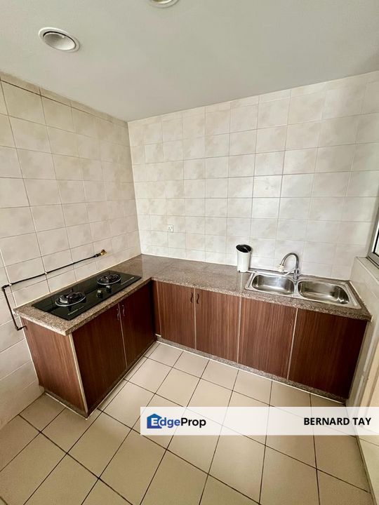 Freehold Apartment Renovated 3 Rooms Condo MRT Kiara 1888 Mont Kiara Kuala Lumpur For Sale, Kuala Lumpur, Mont Kiara