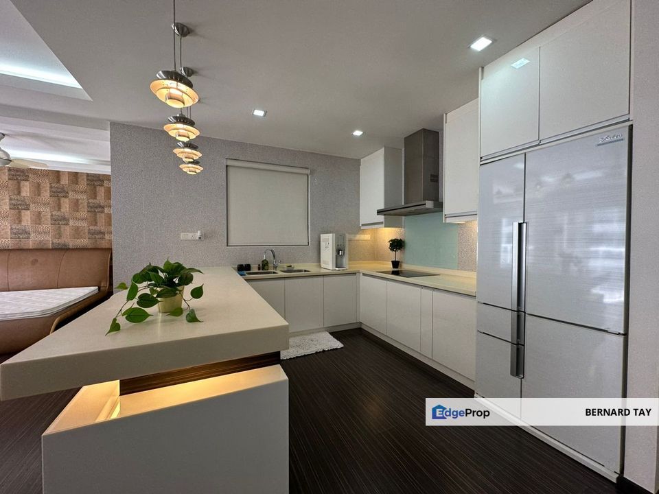 Fully Furnished Renovated Apartment Studio 1 Room Condo MRT Ritze Perdana 2 Damansara Perdana Petaling Jaya For Sale, Selangor, Damansara Perdana