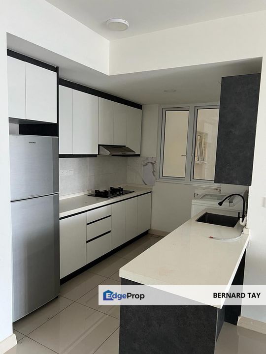 Freehold 3 Rooms Condo MRT Sentul Point Suites Apartment Sentul Jalan Ipoh Kuala Lumpur For Sale, Kuala Lumpur, Sentul