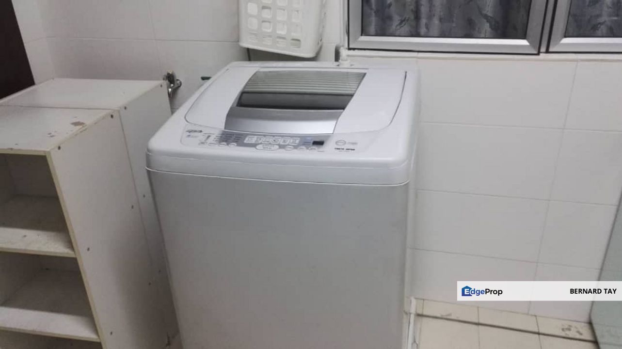 Freehold Renovated Apartment 3 Rooms LRT Kinrara Mas Condominium Bukit Jalil Taman Kinrara Puchong For Sale, Kuala Lumpur, Bukit Jalil