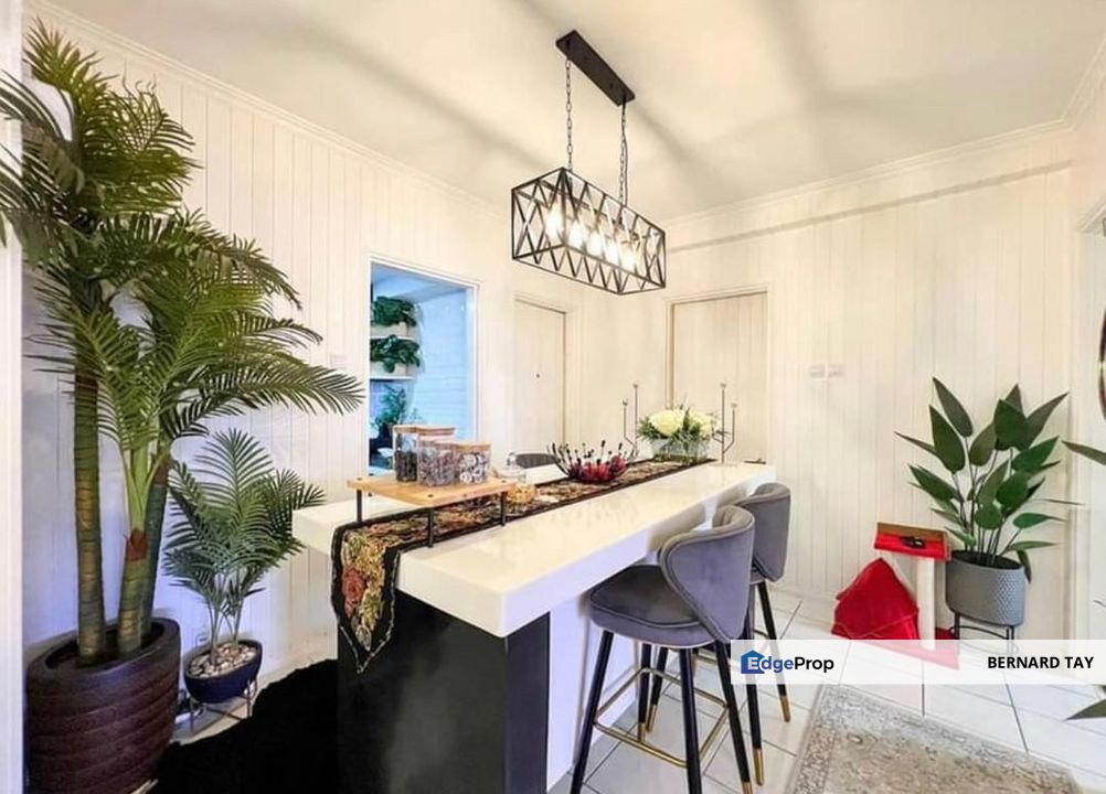 Freehold Renovated 2 Rooms Condo OBD Garden Tower Taman Desa For Sale, Kuala Lumpur, Taman Desa 