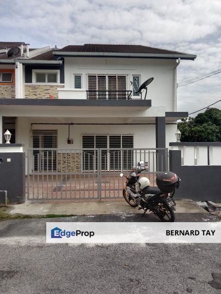 Freehold Renovated Endlot Double Storey Terrace House MRT Bandar Mahkota Cheras For Sale, Selangor, Cheras