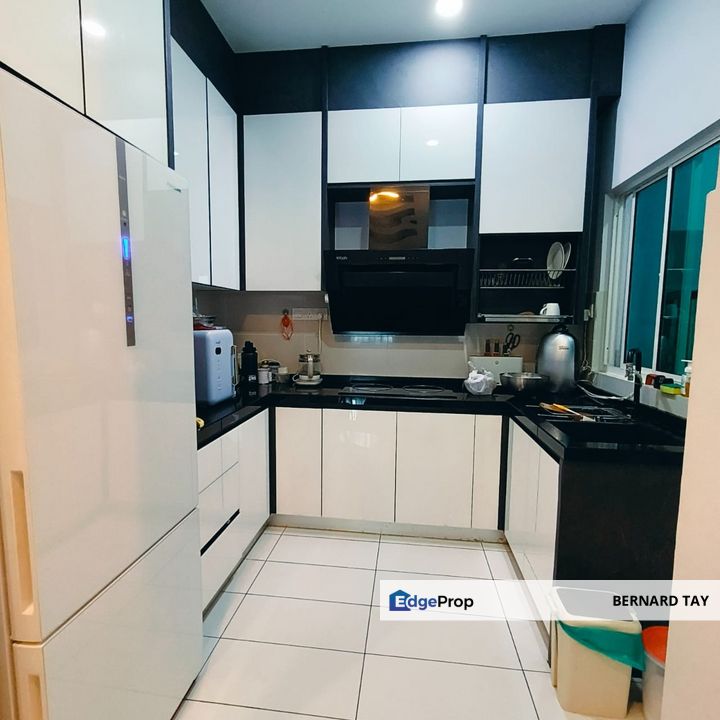 Renovated Apartment 3 Rooms Condo MRT La Thea Residences 16 Sierra Puchong South For Sale, Selangor, Puchong South