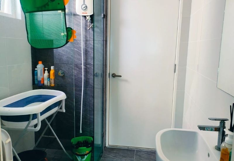 La Thea Residences @ 16 Sierra