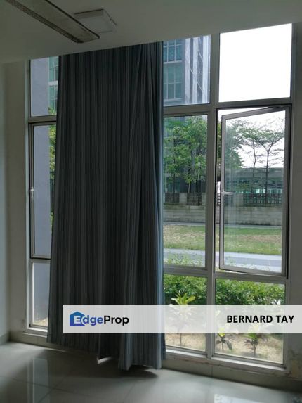 Partly Furnished Apartment 2 Rooms Condo MRT 3 Elements Seri Kembangan Puchong South For Sale, Selangor, Seri Kembangan