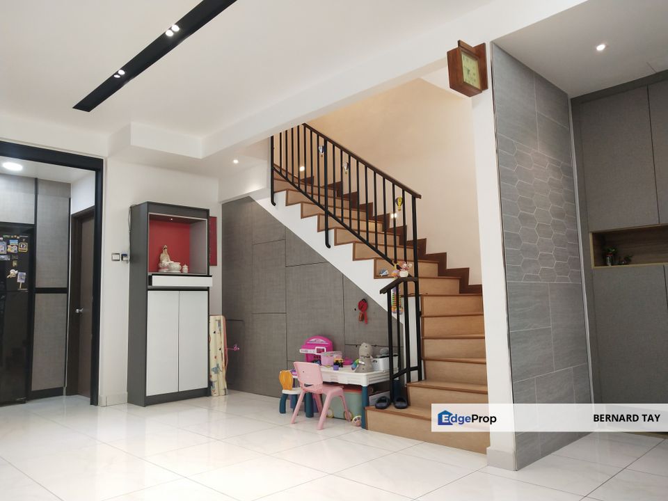 Freehold Renovated Double Storey 2.5 Storey Terrace House Taman Sejati Klang For Sale, Selangor, Klang