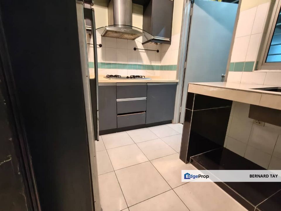 Fully Furnished Renovated Apartment 3 Rooms Condo MRT Metropolitan Square Damansara Perdana Petaling Jaya For Sale, Selangor, Damansara Perdana