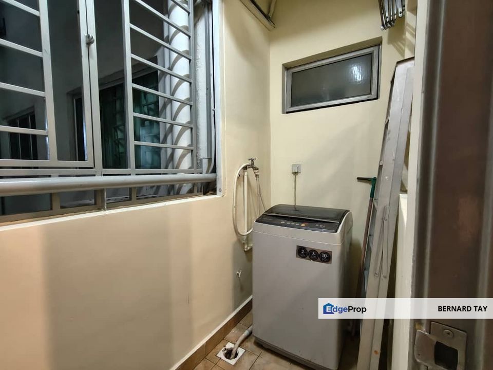 Fully Furnished Renovated Apartment 3 Rooms Condo MRT Metropolitan Square Damansara Perdana Petaling Jaya For Sale, Selangor, Damansara Perdana