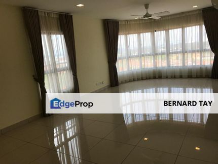 Freehold Partially Furnished 3 Rooms Condo LRT Maisson Residence Ara Damansara For Sale, Selangor, Ara Damansara