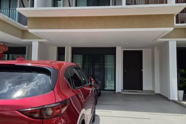 Isle of Botanica, Setia Eco Glades