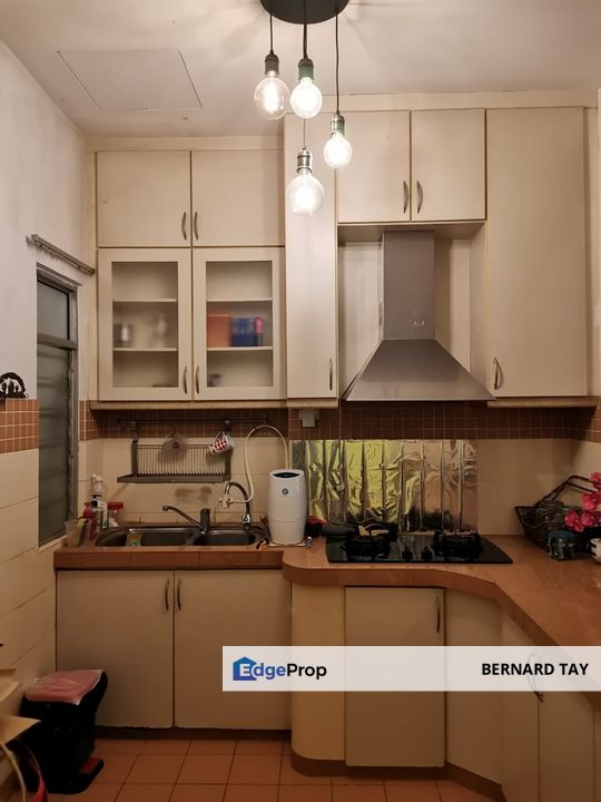 Partially Furnished 3 rooms MRT Perdana Exclusive Condo Damansara Perdana Petaling Jaya For Sale, Selangor, Damansara Perdana
