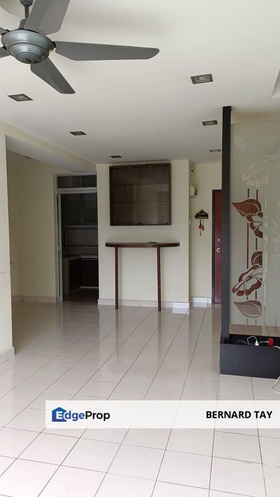 Freehold Renovated 3 Rooms Condo LRT Casa Puteri Bandar Puteri Puchong For Sale, Selangor, Bandar Puteri Puchong