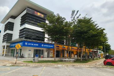 E-Boulevard, Denai Alam