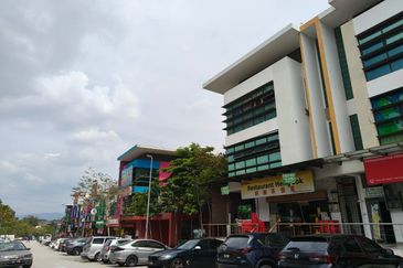 E-Boulevard, Denai Alam