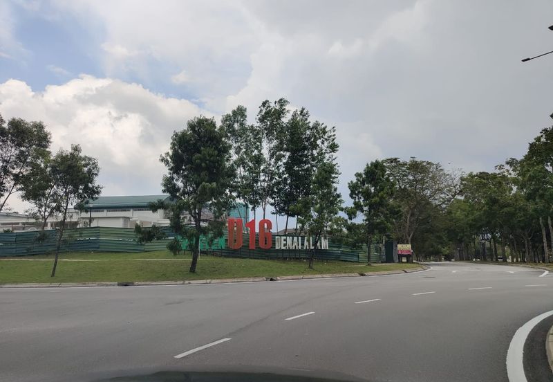 E-Boulevard, Denai Alam