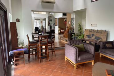 Changkat Kiara Surya