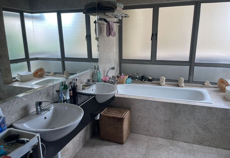 Changkat Kiara Surya