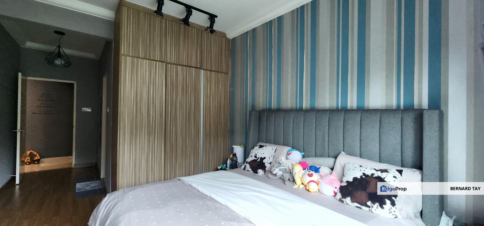 Renovated Fully Furnished 3 Rooms Condo MRT Metropolitan Square Damansara Perdana Petaling Jaya For Sale, Selangor, Damansara Perdana