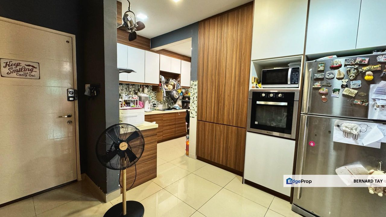 Renovated Fully Furnished 3 Rooms Condo MRT Metropolitan Square Damansara Perdana Petaling Jaya For Sale, Selangor, Damansara Perdana