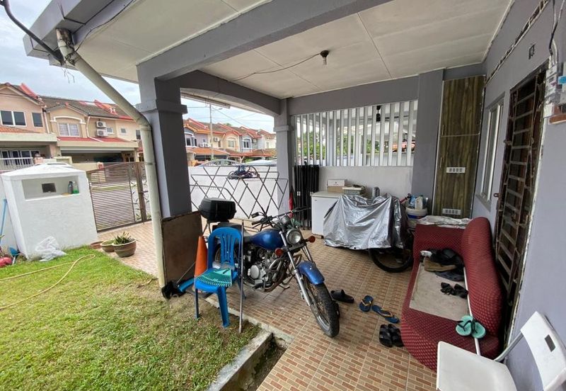 Taman Saujana Puchong