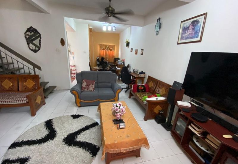 Taman Saujana Puchong