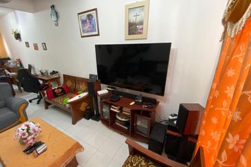 Taman Saujana Puchong