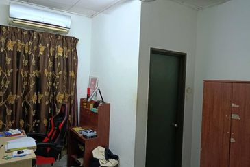 Taman Saujana Puchong