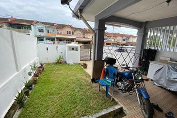 Taman Saujana Puchong